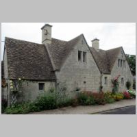 Painswick (Gloucestershire), Gyde Road, Gyde Almshouses (Sidney Barnsley 1913),  Jacques Lasserre.jpg